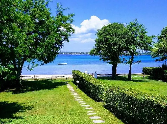 Seaside Villa *